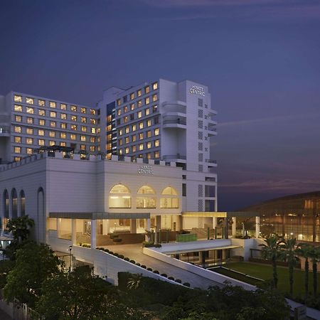 Hyatt Centric Janakpuri New Delhi Otel Dış mekan fotoğraf The Oberoi, Mumbai