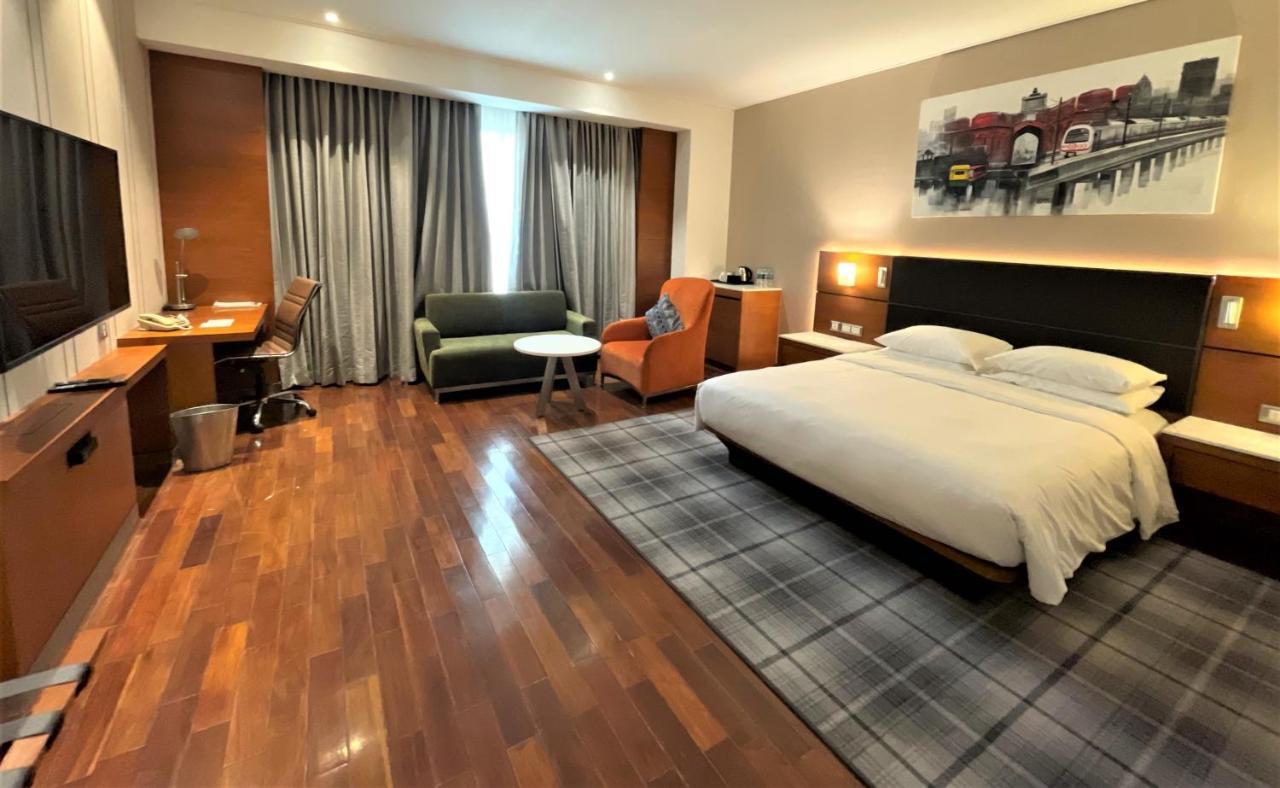 Hyatt Centric Janakpuri New Delhi Otel Dış mekan fotoğraf A room at the hotel