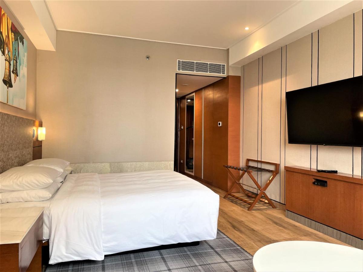 Hyatt Centric Janakpuri New Delhi Otel Dış mekan fotoğraf A room at the hotel