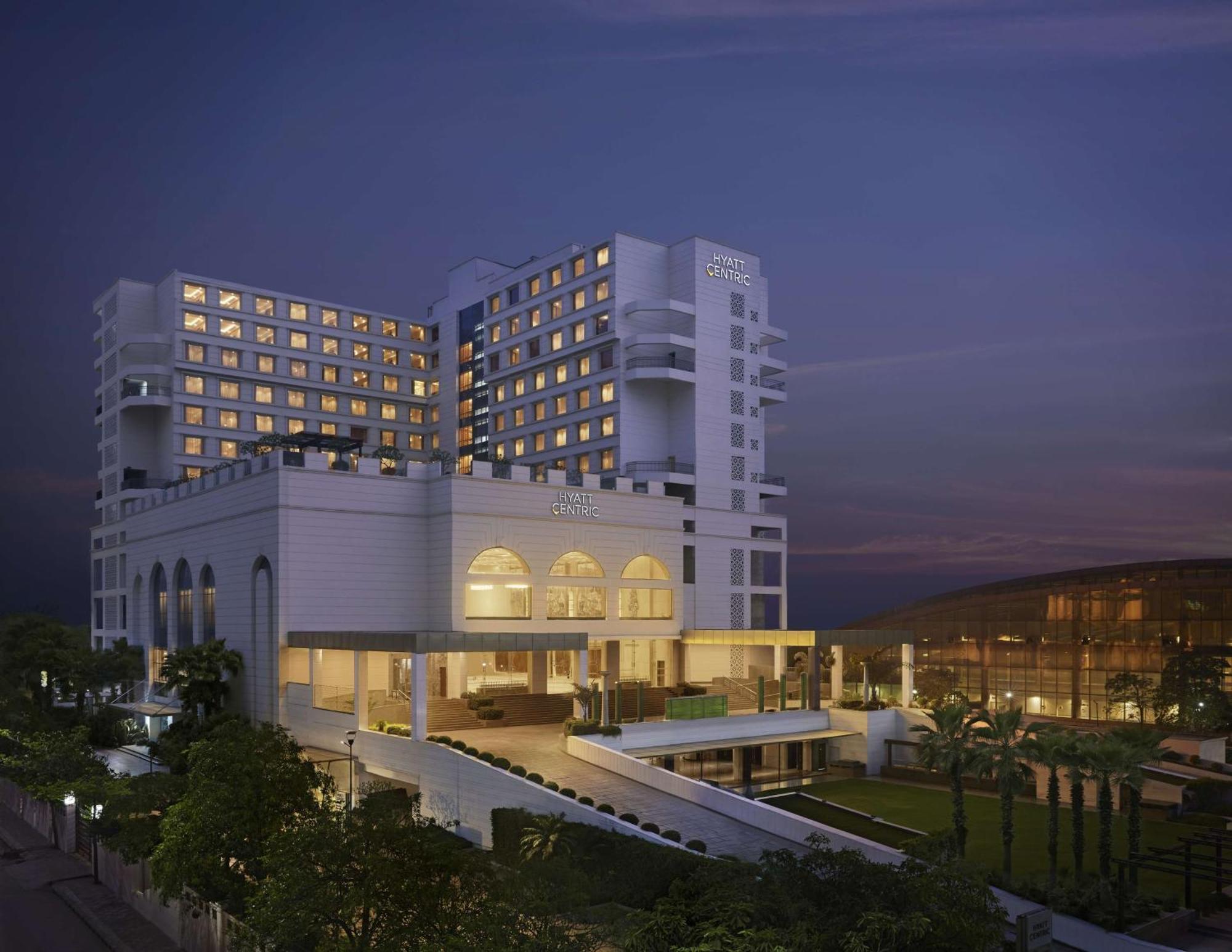 Hyatt Centric Janakpuri New Delhi Otel Dış mekan fotoğraf The Oberoi, Mumbai